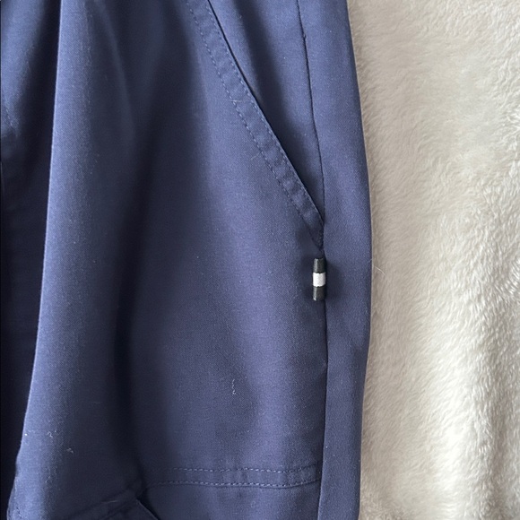 Beyond scrubs 7 pocket elastic and drawstring navy Pants - Picture 5 of 10